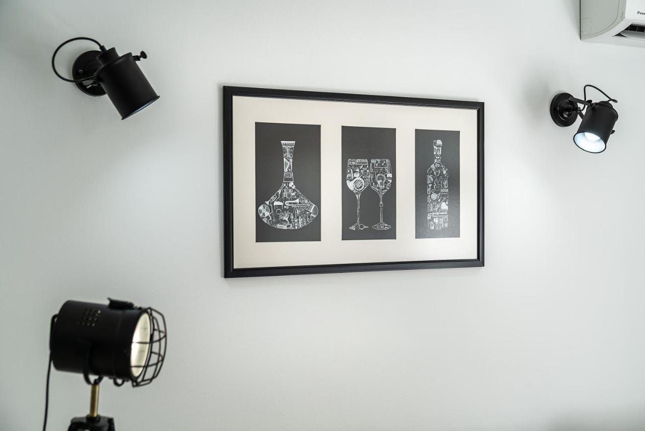 Jazz & Wine - Luxury Apartment By The Sea & Parking & Hbo & Netflix 바르나 외부 사진