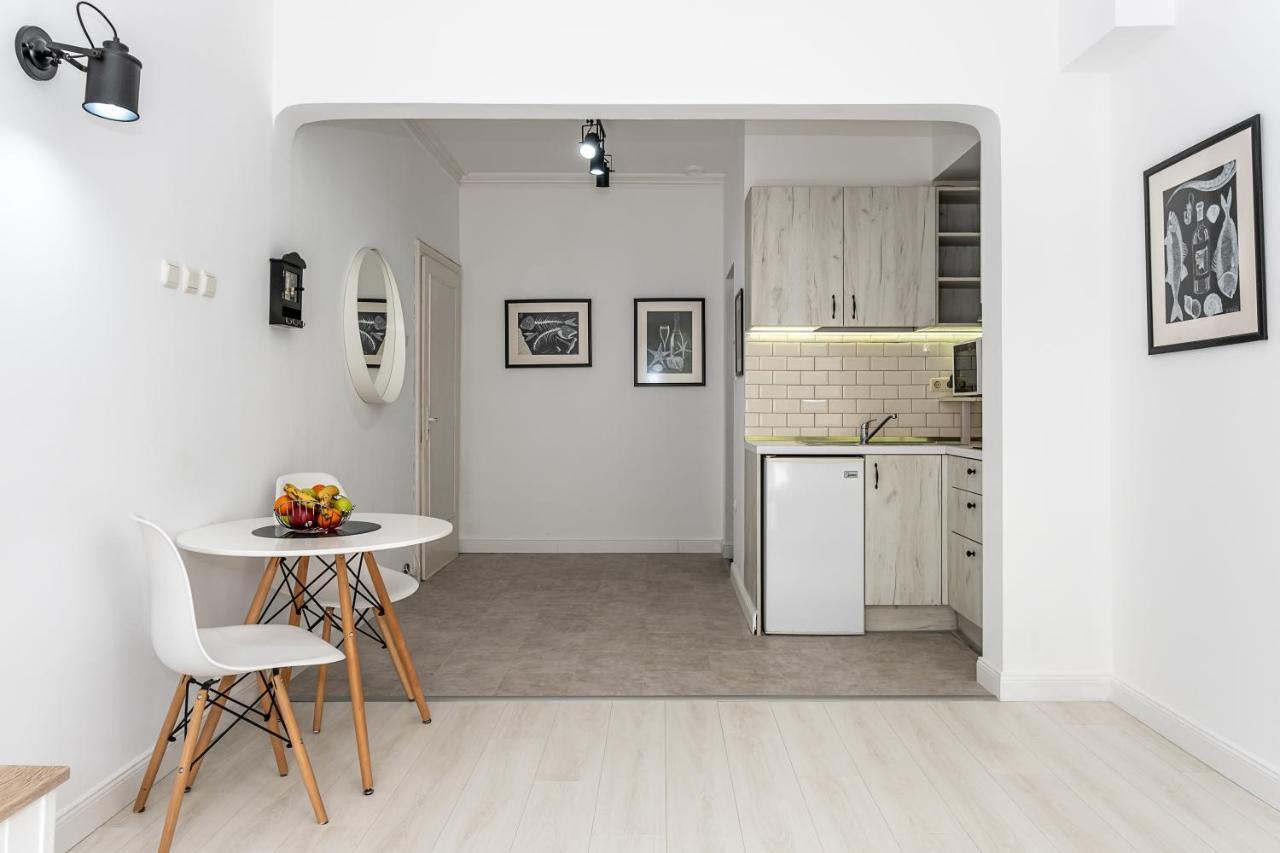 Jazz & Wine - Luxury Apartment By The Sea & Parking & Hbo & Netflix 바르나 외부 사진