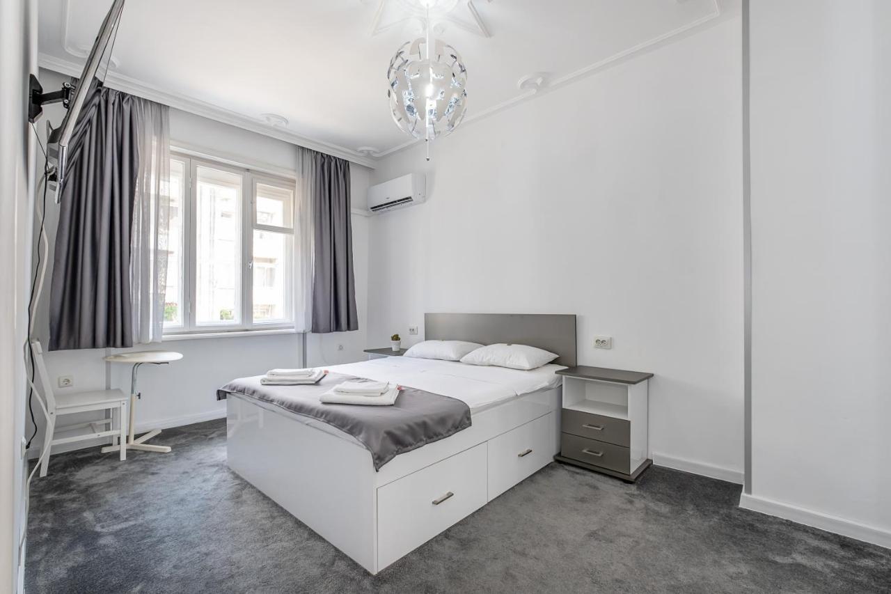 Jazz & Wine - Luxury Apartment By The Sea & Parking & Hbo & Netflix 바르나 외부 사진