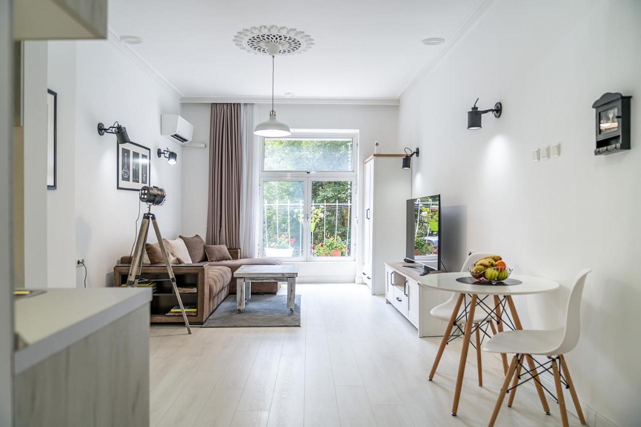 Jazz & Wine - Luxury Apartment By The Sea & Parking & Hbo & Netflix 바르나 외부 사진