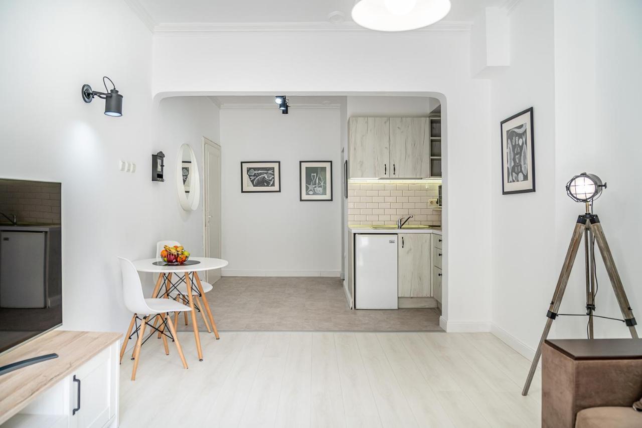Jazz & Wine - Luxury Apartment By The Sea & Parking & Hbo & Netflix 바르나 외부 사진